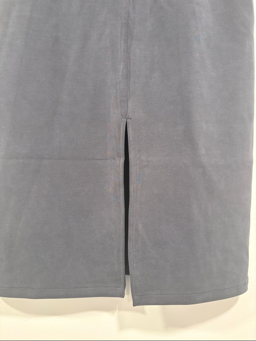 New without tags Lululemon Softstreme High-Rise Midi Skirt - Picture 5 of 7